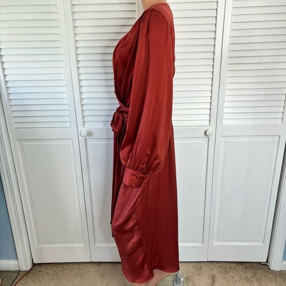 New CITY CHIC Opulent Toffee Elbow Sleeve Dress Size 14 - Picture 6 of 11